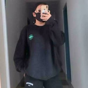 Sweat shirt